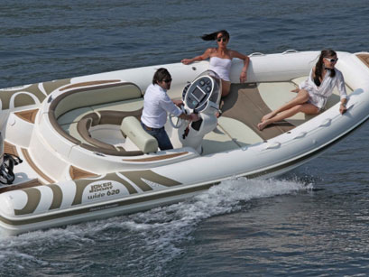 Carousel 1 Joker Boat